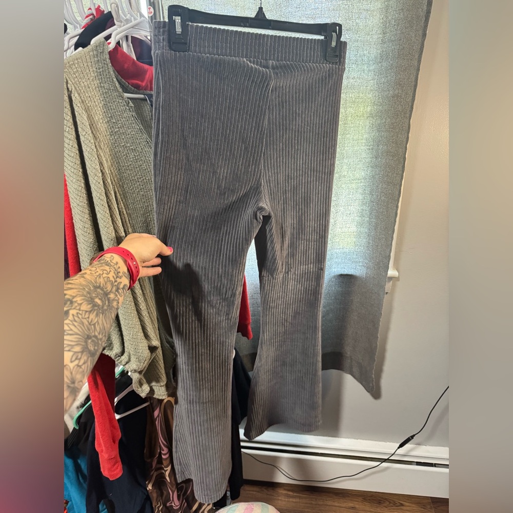 Are high rise ribbed velour flares - Picture 3 of 3